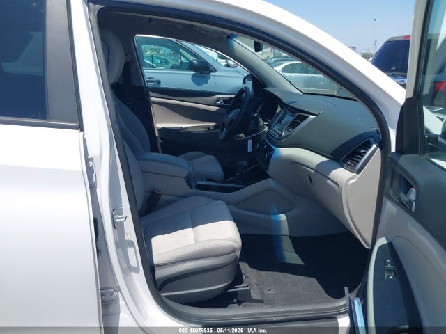 Hyundai TUCSON SE 2017 KM8J23A48HU276038 Image 5