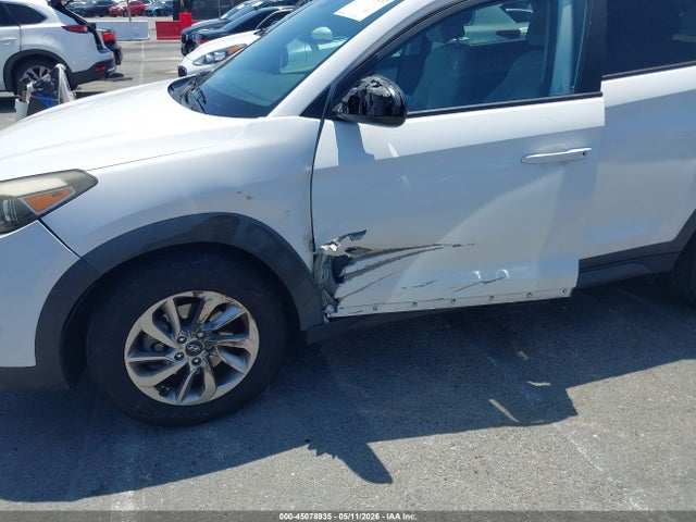 Hyundai TUCSON SE 2017 KM8J23A48HU276038 Image 6