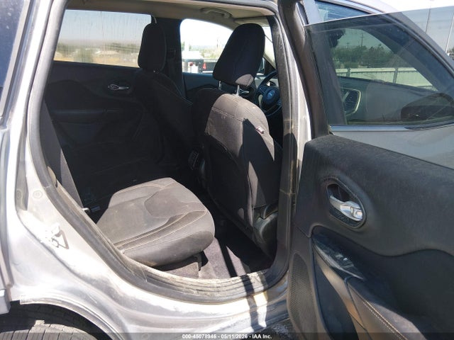 Jeep Cherokee Latitude 2016 1C4PJLCS0GW287969 Image 8