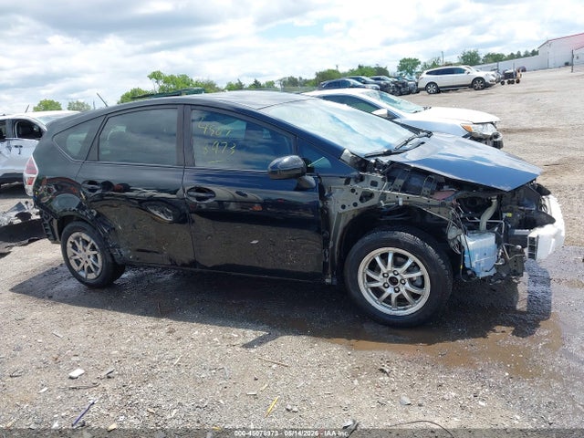 Продаж на аукціоні авто 2015 Toyota Prius V Four, vin: JTDZN3EU4FJ036797, номер лоту: 45078973