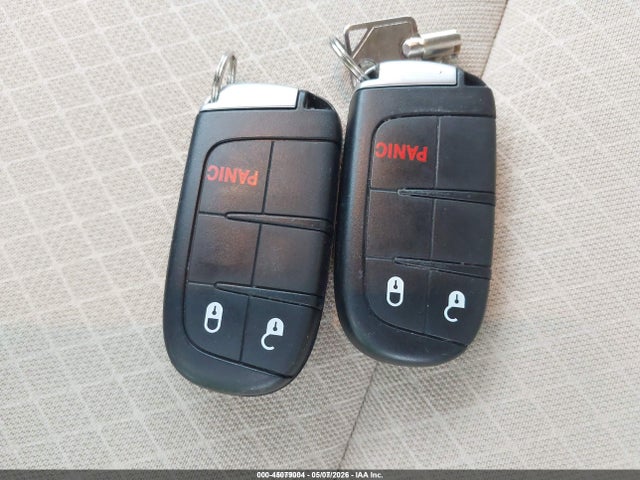 Продаж на аукціоні авто 2021 Jeep Grand Cherokee Laredo E 4x2, vin: 1C4RJEAG4MC797824, номер лоту: 45079004