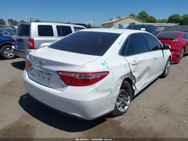 4T1BF1FK9HU349471 Toyota CAMRY LE