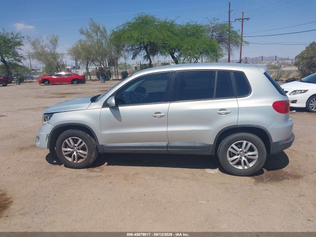 Продажа на аукционе авто 2013 Volkswagen Tiguan S, vin: WVGAV3AX0DW610028, номер лота: 45079017