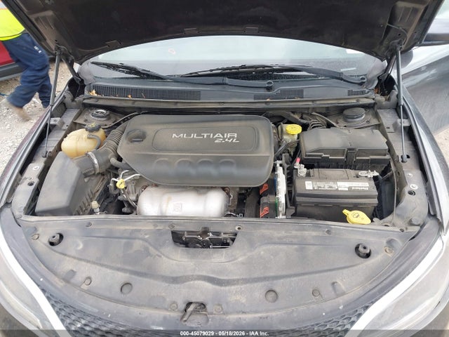 2016 Chrysler 200 Limited მანქანა იყიდება აუქციონზე, vin: 1C3CCCAB0GN162234, აუქციონის ნომერი: 45079029