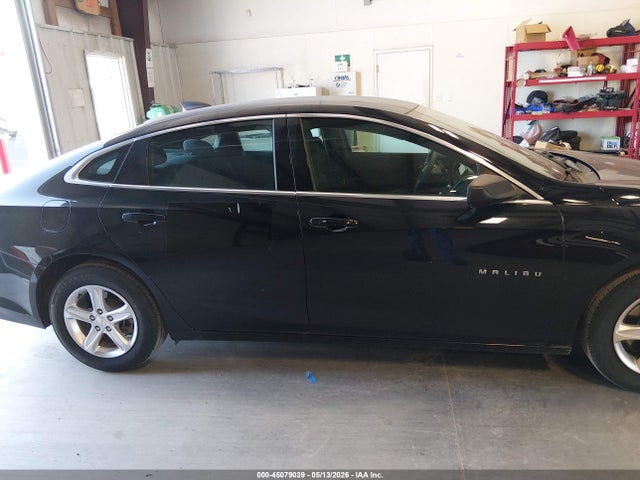 1G1ZC5ST8LF133117 Chevrolet Malibu Fwd 1fl