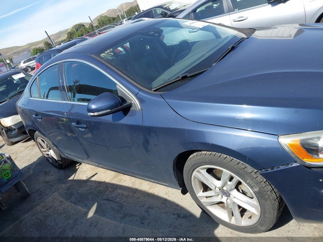 YV126MFK0F1368795 Volvo S60 T5 Premier