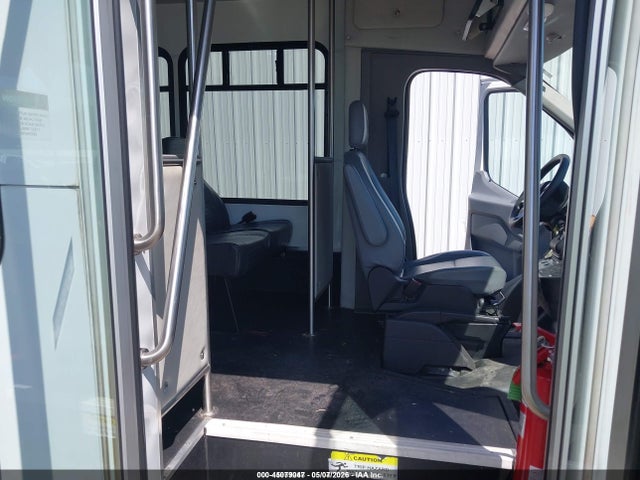 1FDES6PM6KKA38363 Ford Transit-350 Cutaway