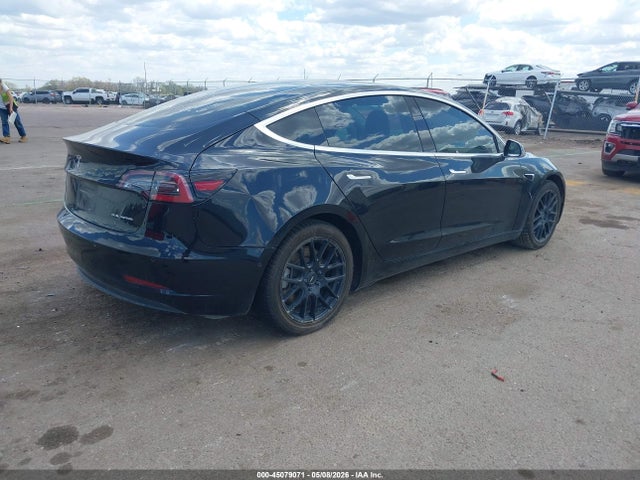 Продажа на аукционе авто 2018 Tesla Model 3 Long Range/performance, vin: 5YJ3E1EB8JF127192, номер лота: 45079071