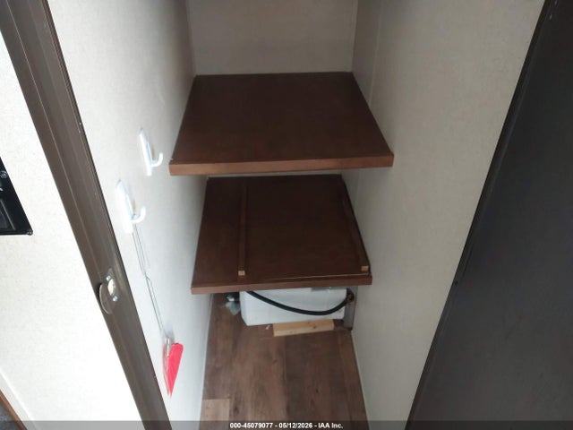 Продаж на аукціоні авто 2017 Forest River Salem 27dbk Travel Trailer, vin: 4X4TSMC20HA318826, номер лоту: 45079077