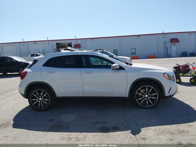 2017 Mercedes-benz Gla 250 4matic მანქანა იყიდება აუქციონზე, vin: WDCTG4GB5HJ324777, აუქციონის ნომერი: 45079115