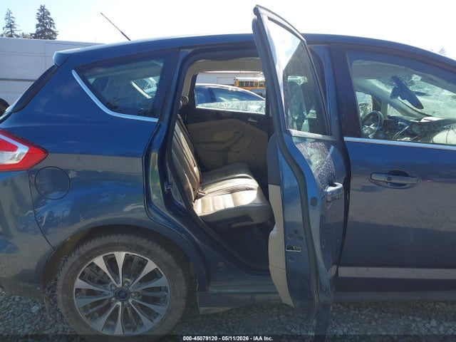 45079120 :رقم المزاد ، 1FADP5DU7JL105583 vin ، 2018 Ford C-max Hybrid Titanium مزاد بيع