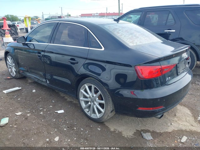45079129 :رقم المزاد ، WAUE8GFF0G1031947 vin ، 2016 Audi A3 2.0t Premium مزاد بيع