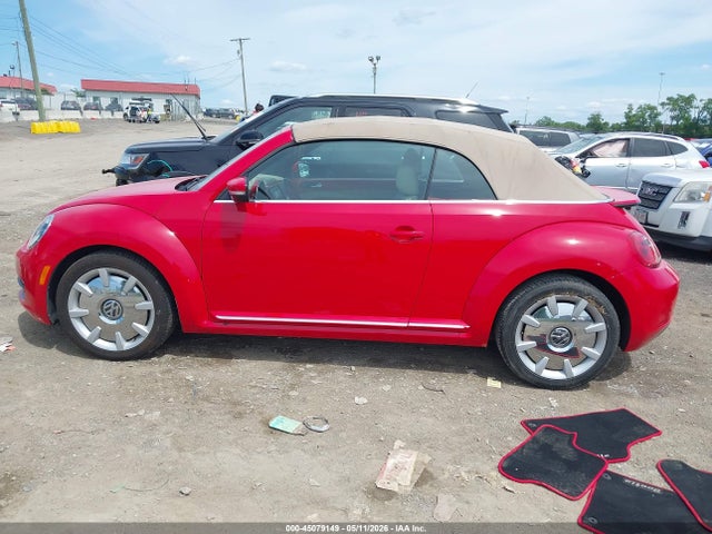3VW517AT2EM821221 Volkswagen Beetle 1.8t