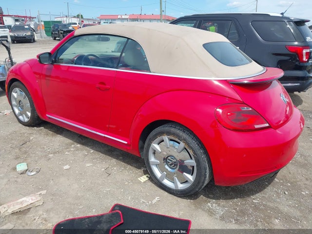 3VW517AT2EM821221 Volkswagen Beetle 1.8t