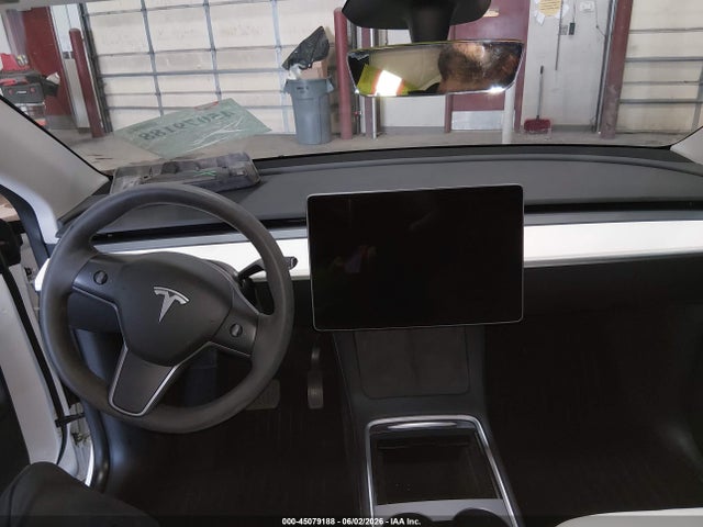 Продажа на аукционе авто 2023 Tesla Model Y Awd/long Range Dual Motor All-wheel Drive, vin: 7SAYGDEE4PA174126, номер лота: 45079188