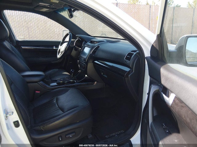 5XYKWDA78EG443489 KIA Sorento Limited V6