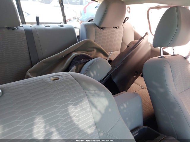 5TFAX5GN9GX069009 Toyota Tacoma Sr5