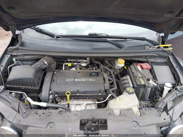 45079287 :رقم المزاد ، 1G1JC6SH6F4217869 vin ، 2015 Chevrolet Sonic Lt Auto مزاد بيع