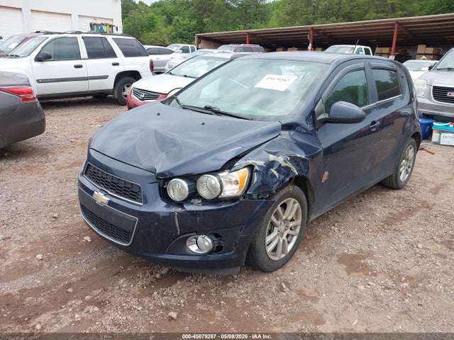 45079287 :رقم المزاد ، 1G1JC6SH6F4217869 vin ، 2015 Chevrolet Sonic Lt Auto مزاد بيع