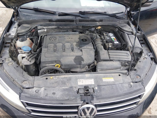 2015 Volkswagen Jetta 2.0l Tdi S მანქანა იყიდება აუქციონზე, vin: 3VWLA7AJ2FM299374, აუქციონის ნომერი: 45079331