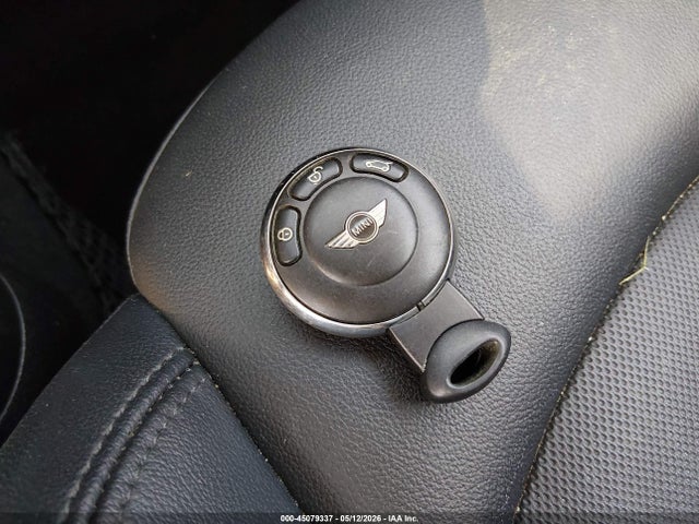 2015 Mini Paceman Cooper S მანქანა იყიდება აუქციონზე, vin: WMWSS5C52FWT84454, აუქციონის ნომერი: 45079337