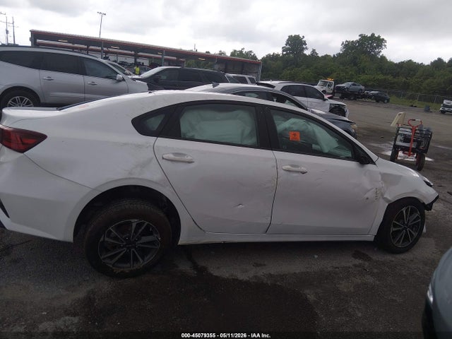 Продажа на аукционе авто 2024 Kia Forte Lxs, vin: 3KPF24AD1RE738553, номер лота: 45079355