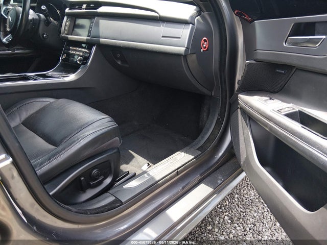45079386 :رقم المزاد ، SAJBF4BV5GCY03856 vin ، 2016 Jaguar Xf 35t R-sport مزاد بيع