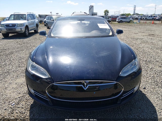 45079402 :رقم المزاد ، 5YJSA1H14EFP31998 vin ، 2014 Tesla Model S P85 مزاد بيع