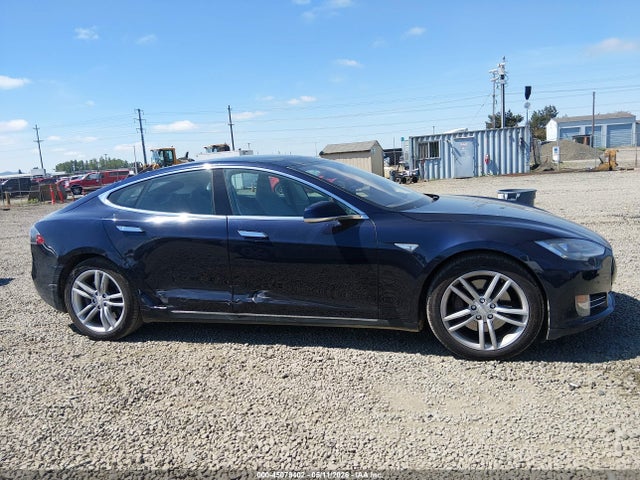 45079402 :رقم المزاد ، 5YJSA1H14EFP31998 vin ، 2014 Tesla Model S P85 مزاد بيع