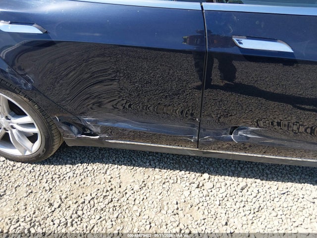45079402 :رقم المزاد ، 5YJSA1H14EFP31998 vin ، 2014 Tesla Model S P85 مزاد بيع