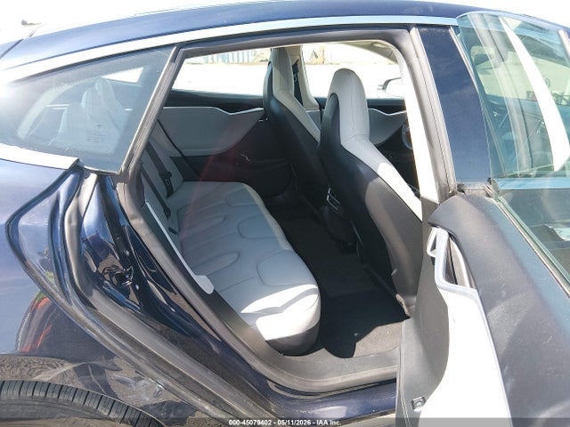 45079402 :رقم المزاد ، 5YJSA1H14EFP31998 vin ، 2014 Tesla Model S P85 مزاد بيع