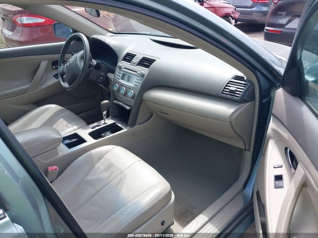 45079406 :رقم المزاد ، 4T1BE46K58U744154 vin ، 2008 Toyota Camry Le مزاد بيع