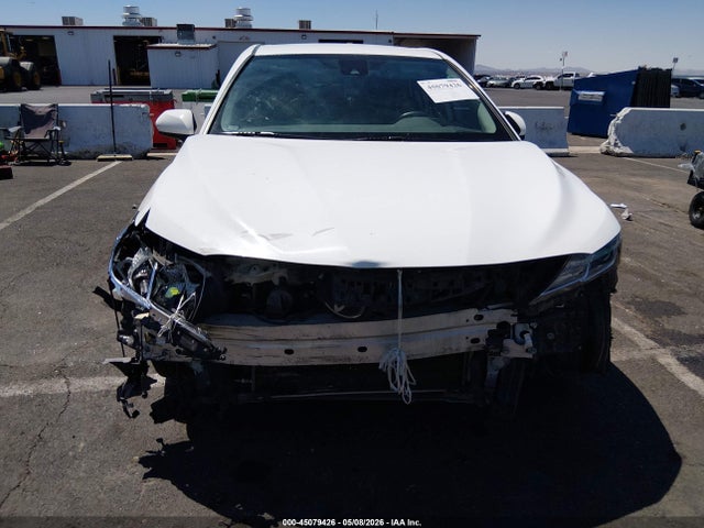 2019 Toyota Camry Le მანქანა იყიდება აუქციონზე, vin: 4T1B11HK4KU744354, აუქციონის ნომერი: 45079426