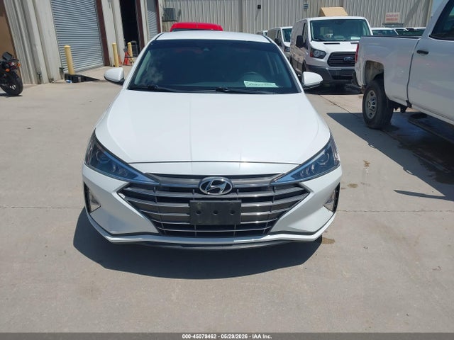 Продажа на аукционе авто 2020 Hyundai Elantra Se, vin: 5NPD74LF4LH613895, номер лота: 45079462