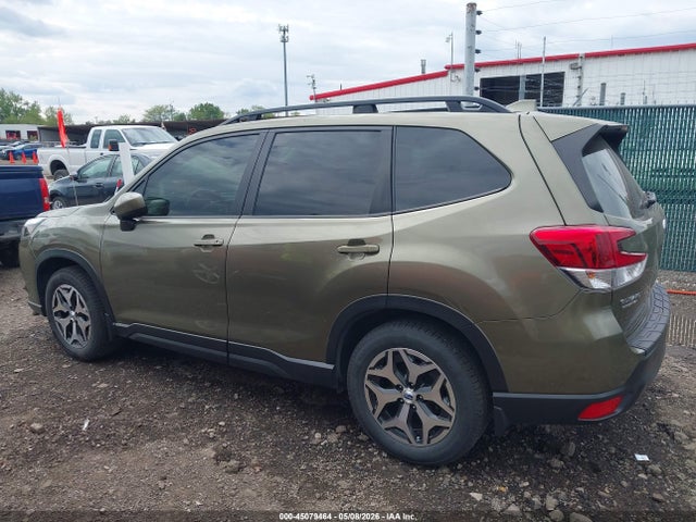45079464 :رقم المزاد ، JF2SKAEC0PH462728 vin ، 2023 Subaru Forester Premium مزاد بيع
