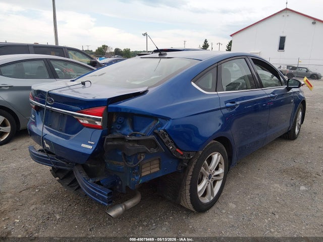 45079469 :رقم المزاد ، 3FA6P0HD2JR229736 vin ، 2018 Ford Fusion Se مزاد بيع