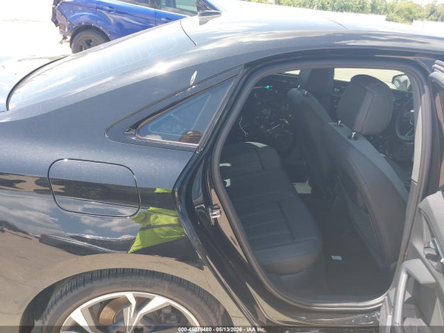 WAUAUDGY2NA085479 Audi A3 Premium 40 Tfsi Front-wheel Drive S Tronic