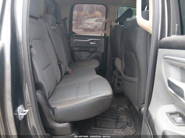 45079498 :رقم المزاد ، 1C6SRFBT0LN190325 vin ، 2020 Ram 1500 Big Horn  4x4 6'4 Box مزاد بيع