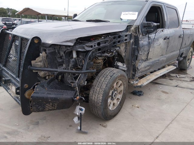 Auction sale of the 2024 Ford F-350 Xlt, vin: 1FT8W3BT8RED40684, lot number: 45079509