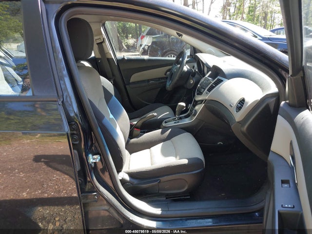 45079519 :رقم المزاد ، 1G1PC5SH0G7201235 vin ، 2016 Chevrolet Cruze Limited Ls Auto مزاد بيع