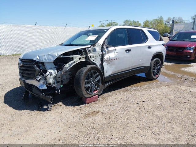 Chevrolet Traverse Awd Premier 2021 1GNEVKKW5MJ226496 Image 2