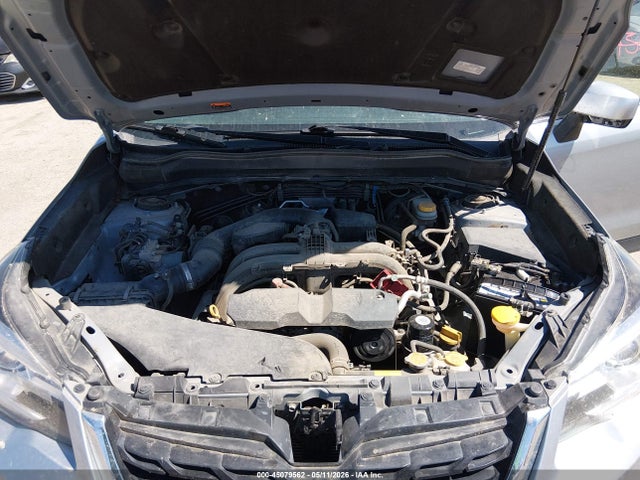 JF2SJARC3JH476028 Subaru Forester 2.5i Limited