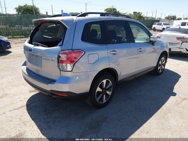 JF2SJARC3JH476028 Subaru Forester 2.5i Limited