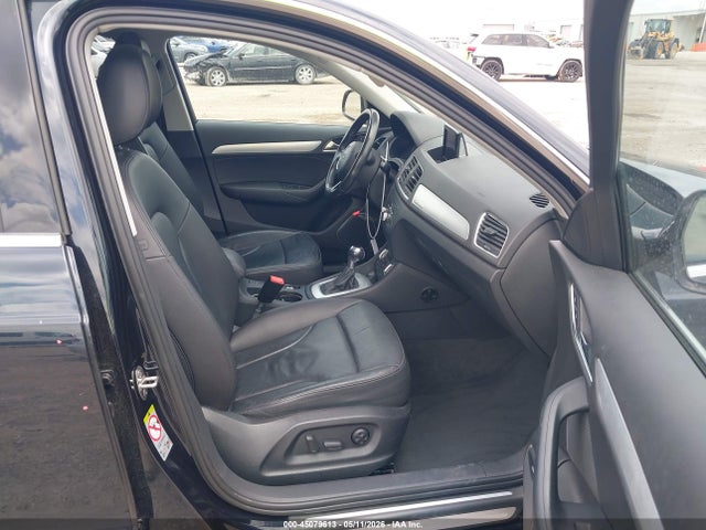2015 Audi Q3 2.0t Premium Plus მანქანა იყიდება აუქციონზე, vin: WA1GFCFS6FR008903, აუქციონის ნომერი: 45079613