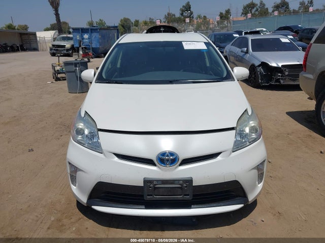 Toyota Prius Two 2015 JTDKN3DU8F2003931 Image 11