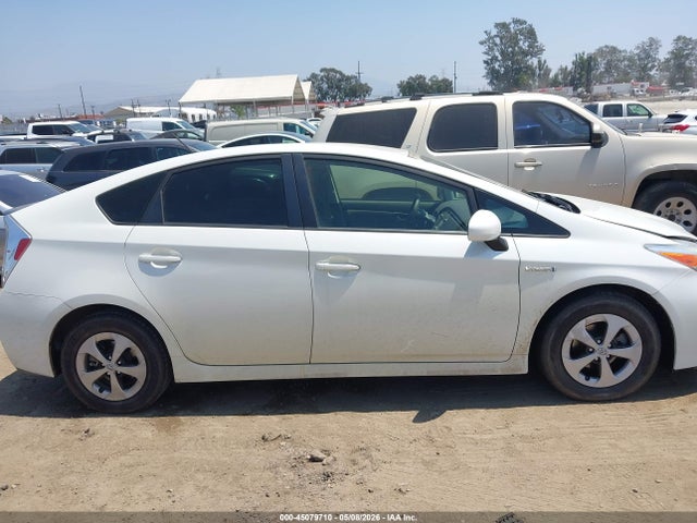 Toyota Prius Two 2015 JTDKN3DU8F2003931 Image 12