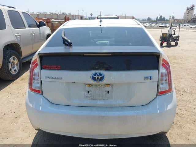 Toyota Prius Two 2015 JTDKN3DU8F2003931 Image 15