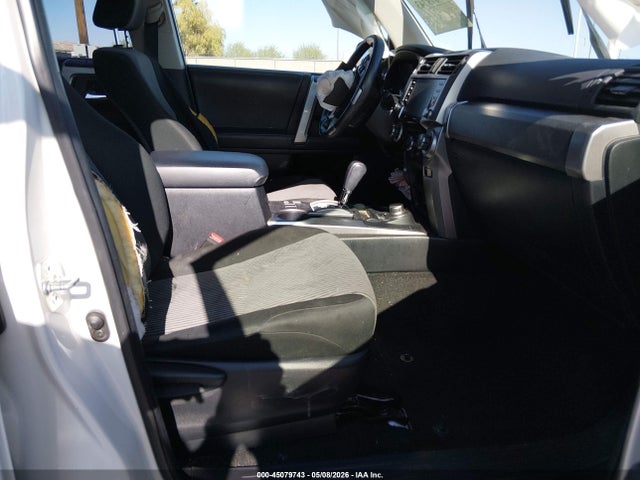 JTEMU5JR3N5996576 Toyota 4RUNNER SR5