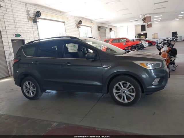 1FMCU9GD8JUD08778 Ford ESCAPE SE