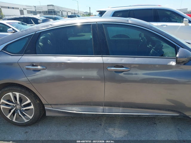 Продаж на аукціоні авто 2018 Honda Accord Hybrid Touring, vin: 1HGCV3F98JA011041, номер лоту: 45079753